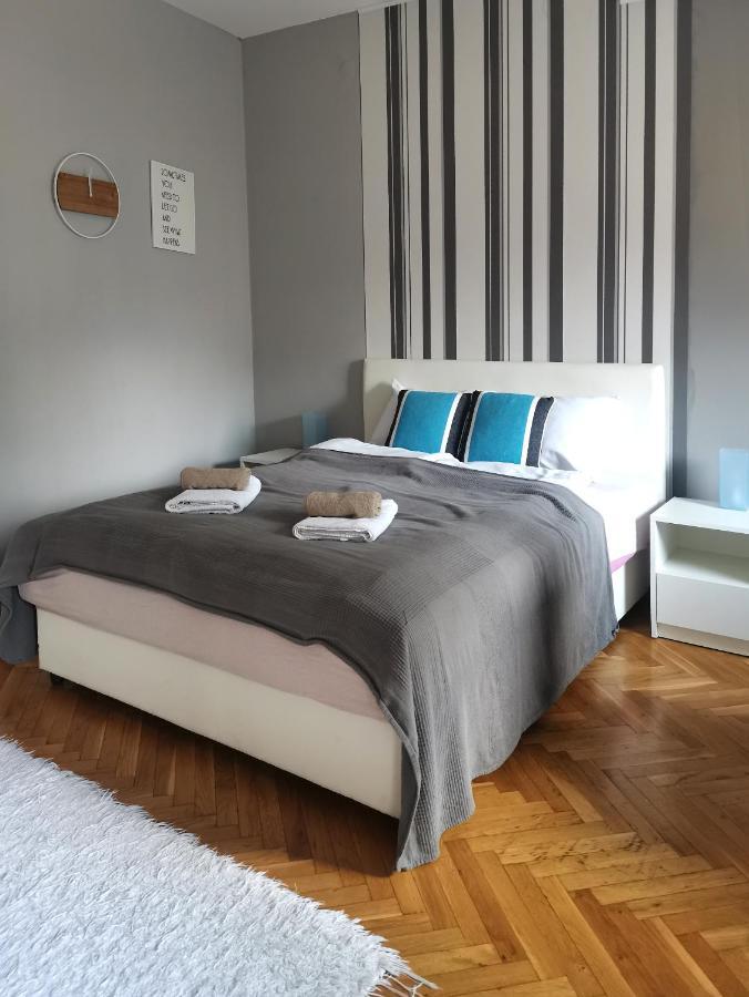 Center Apartment Iva โนวีซาด ภายนอก รูปภาพ